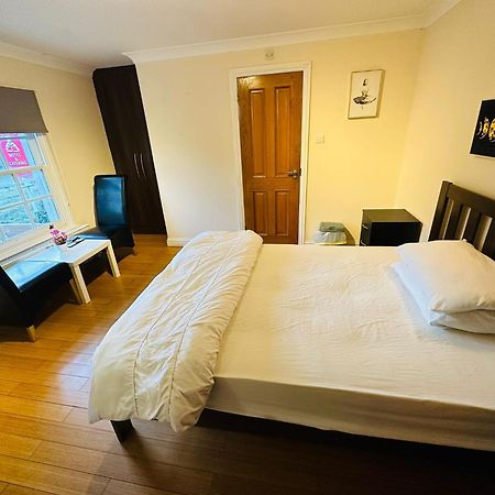 Sultania Motel And Catering Hedgerley エクステリア 写真